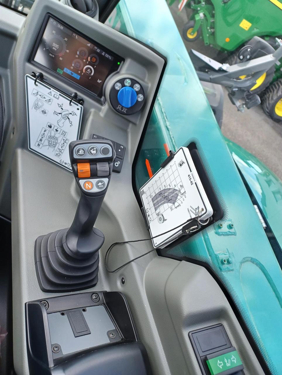Kramer KT356 Rear
