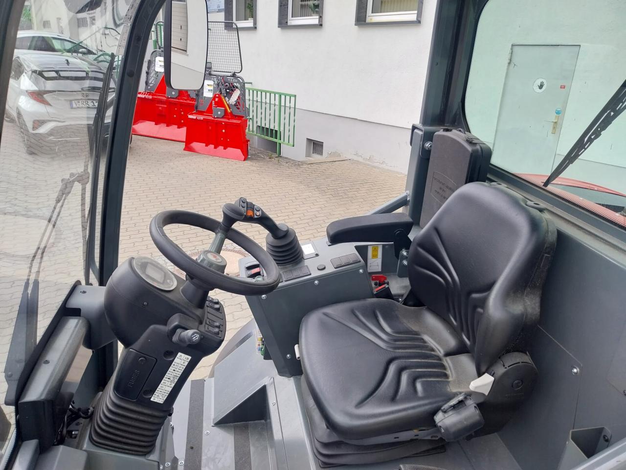 Weidemann 3080LP Left