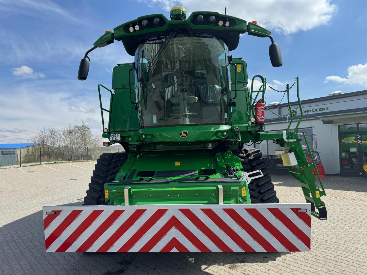 John Deere T670 Front
