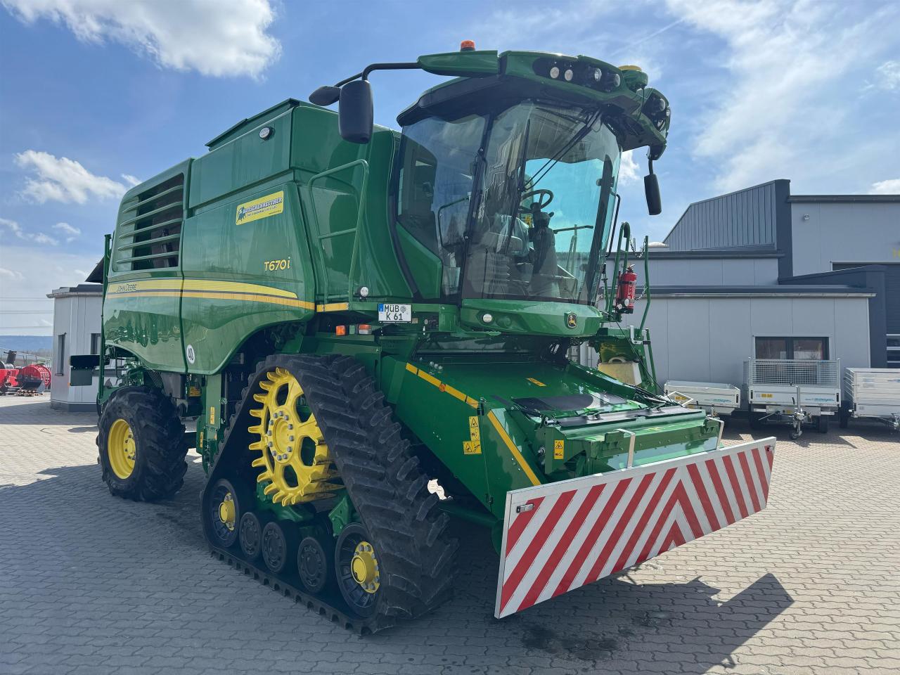 John Deere T670 Rear