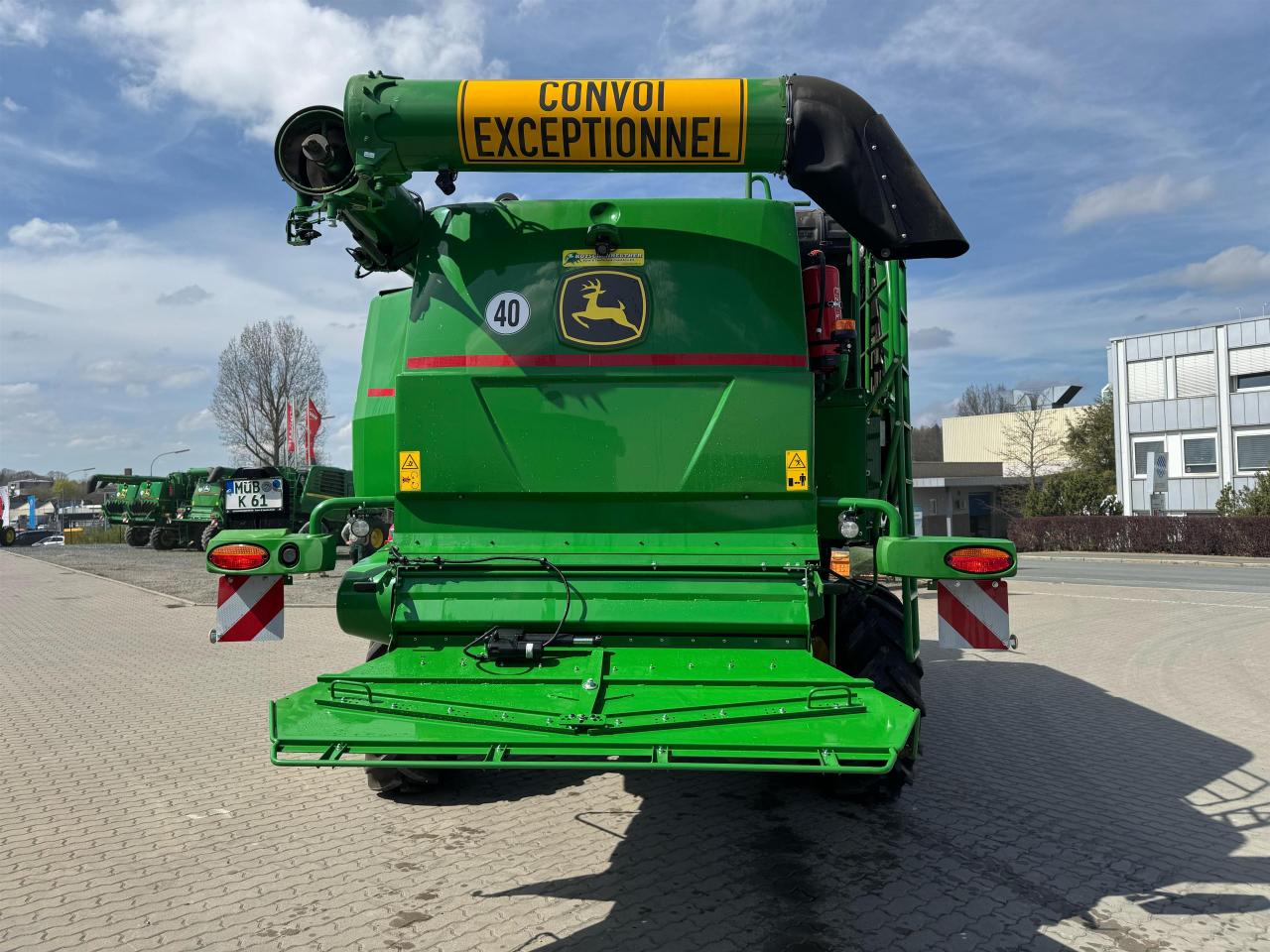 John Deere T670 Inside