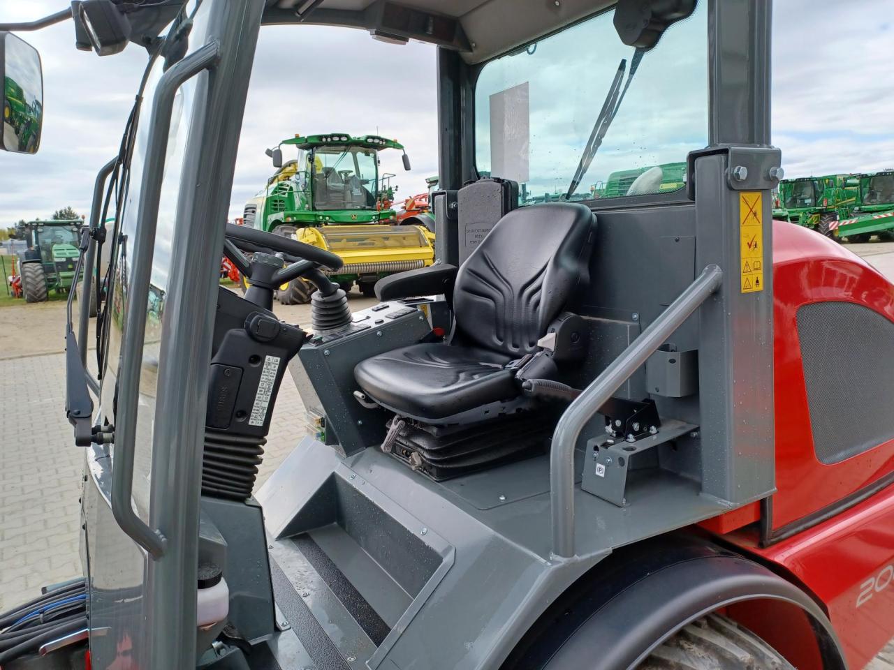 Weidemann 2080LP Aerial