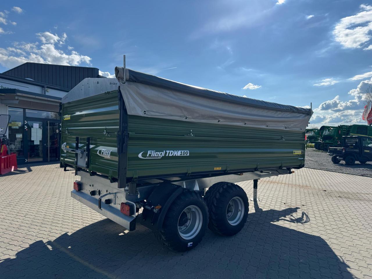 Fliegl TDK 100VR Fox Tandem Inside