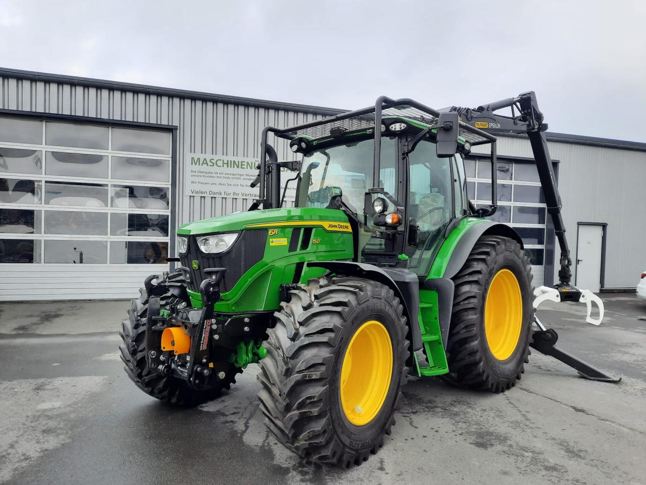 John Deere 6R 150 mit Ladekran Front