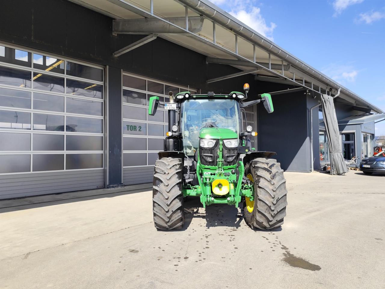 John Deere 6R 150 Front