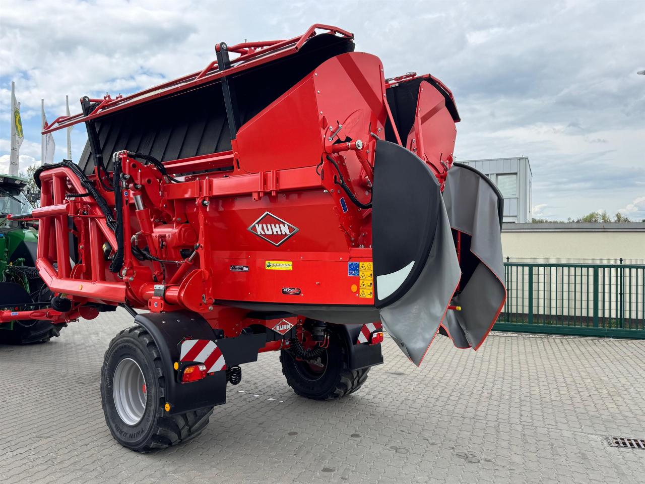 Kuhn FC 13460 D-RA Rear