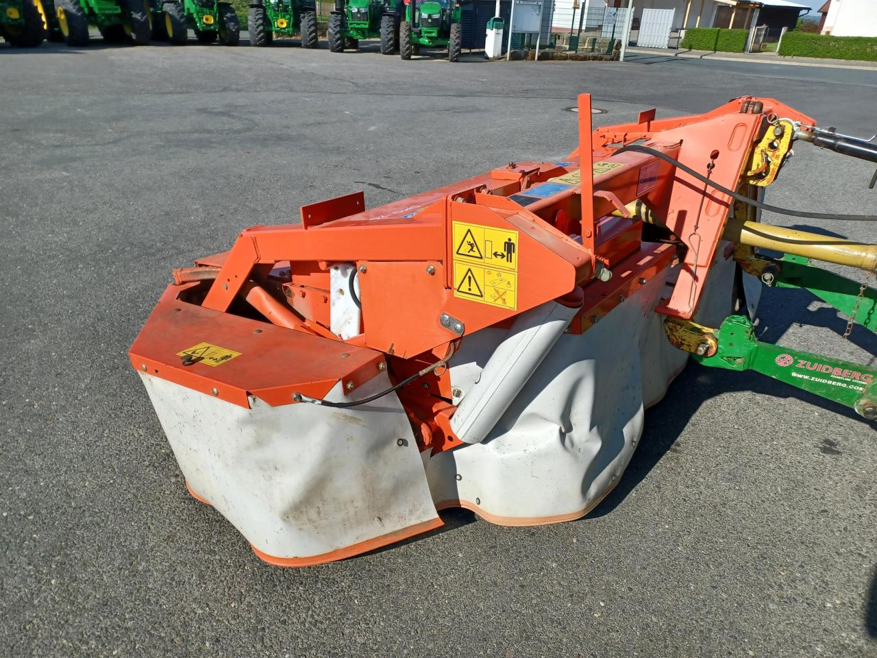 Kuhn GMD 702F Right