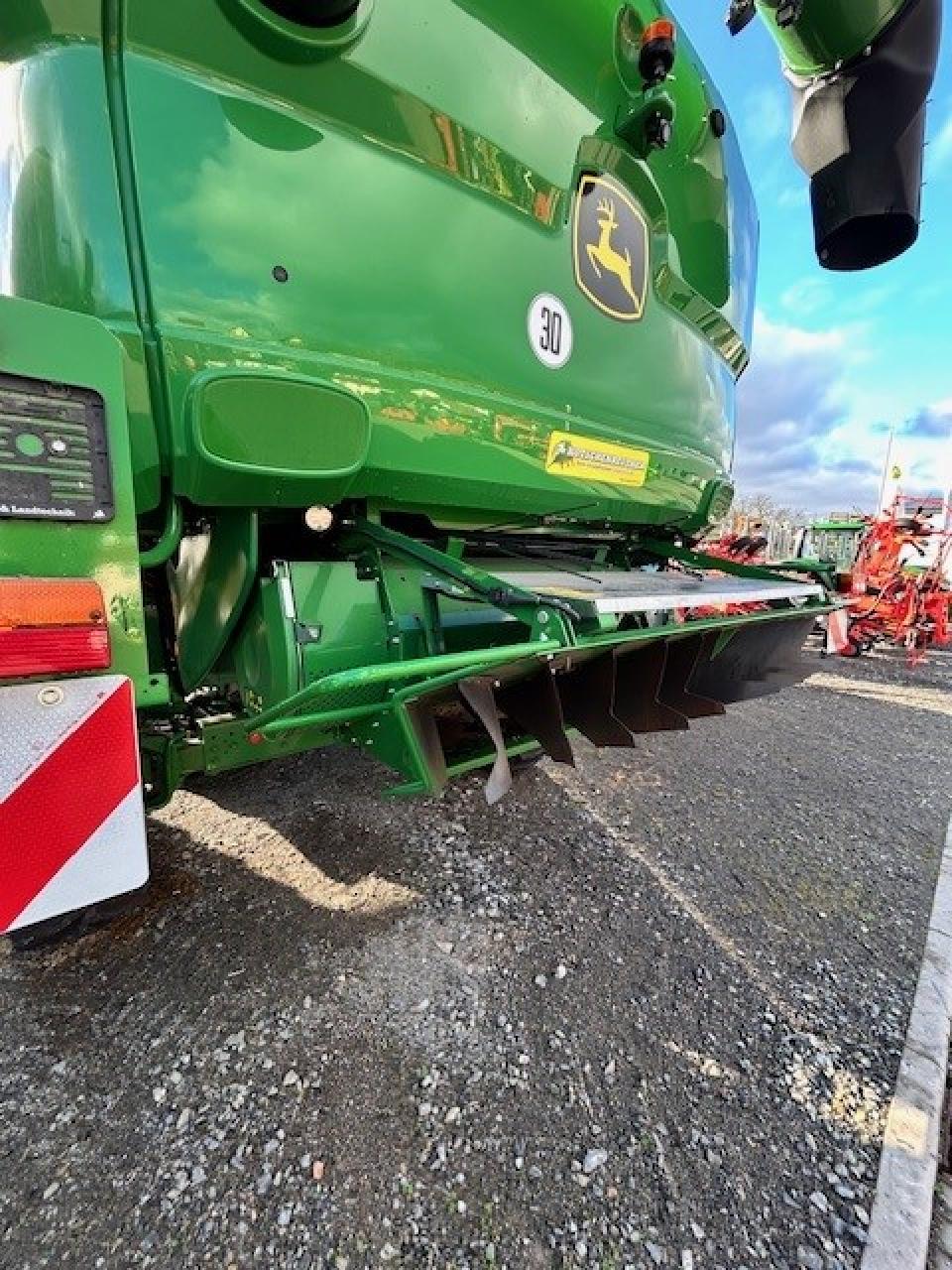 John Deere S785i HM - 710er Bereifung Left