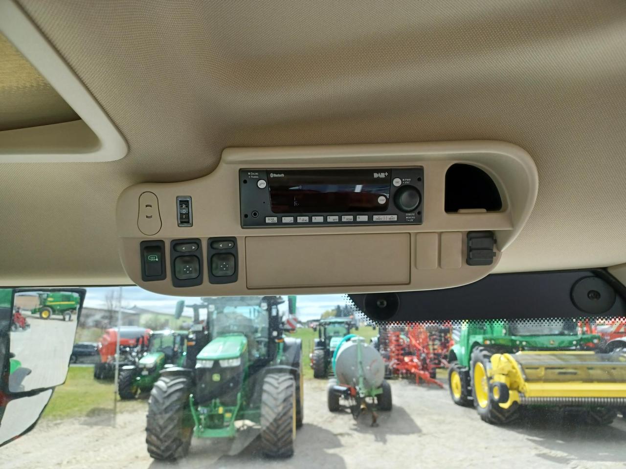 John Deere 6R 140 Rear