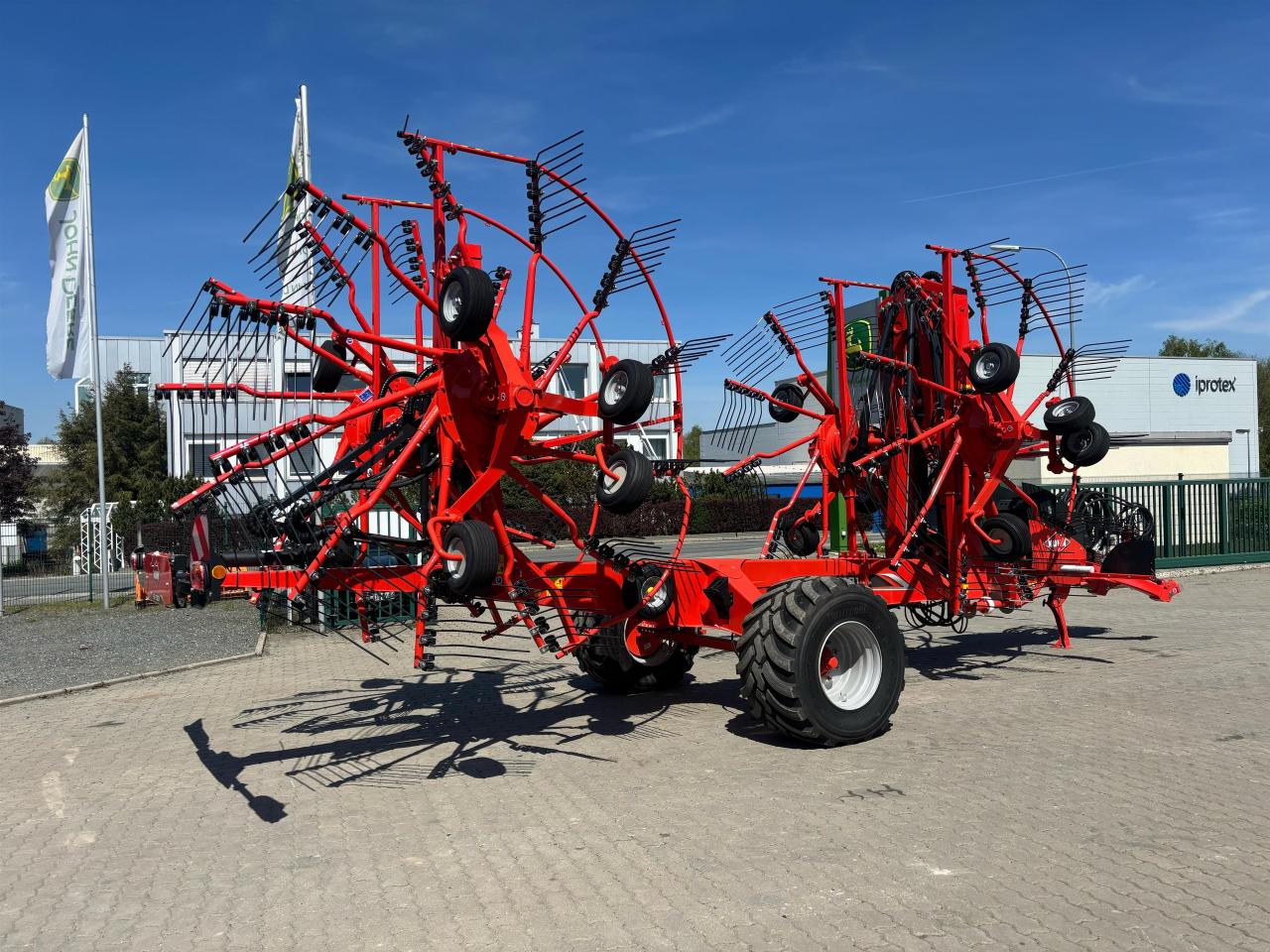 Kuhn GA 13231 Inside