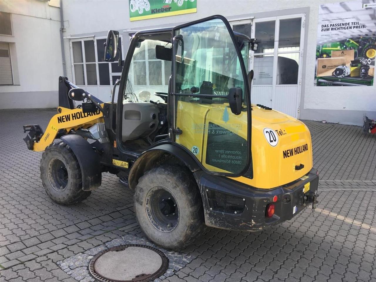 New Holland W50c Left