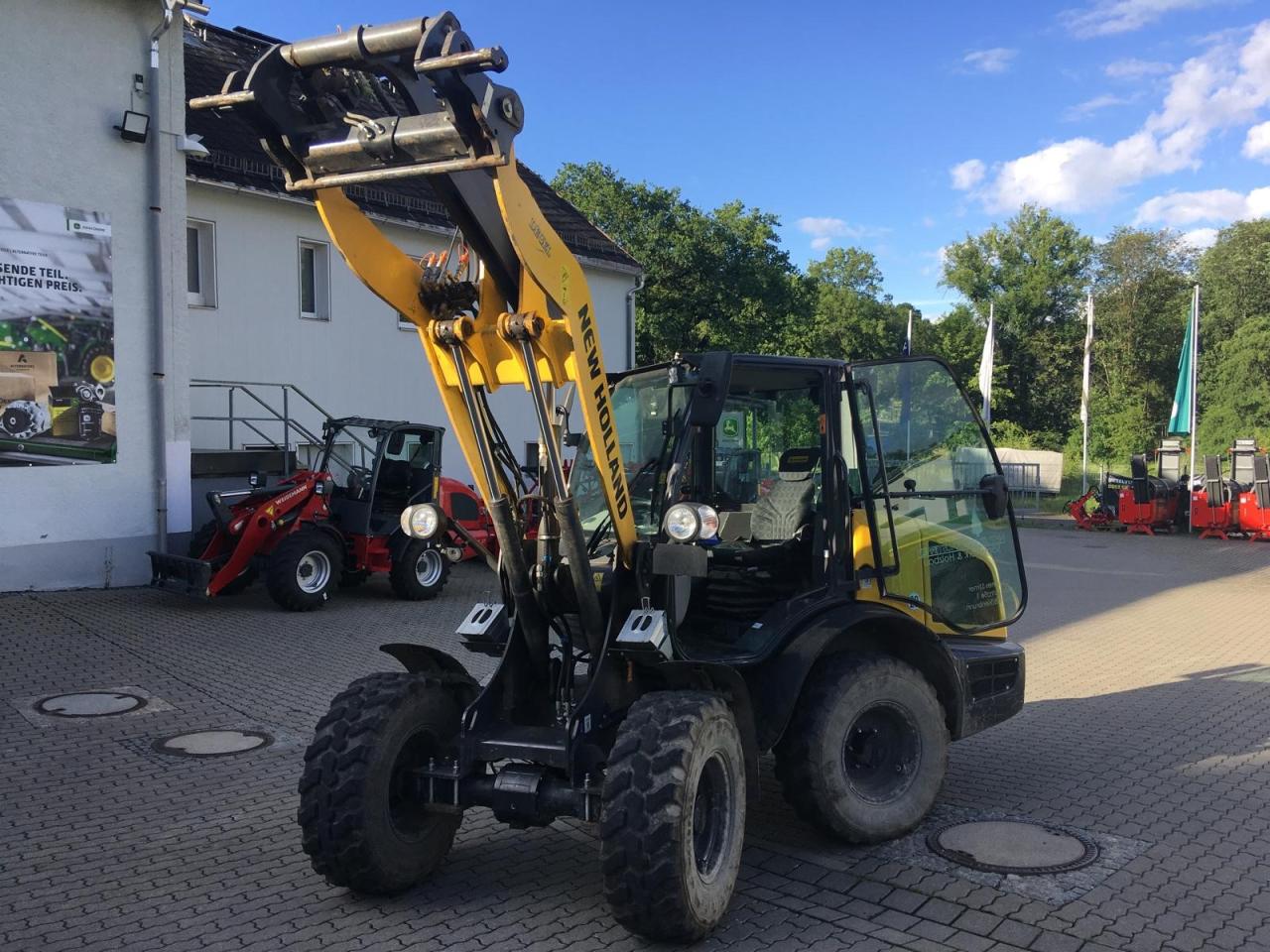 New Holland W50c Inside