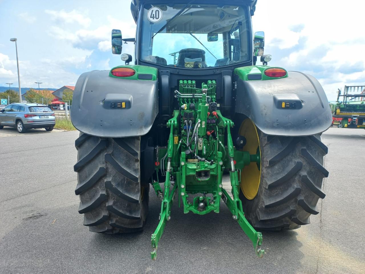 John Deere 6215R Rear