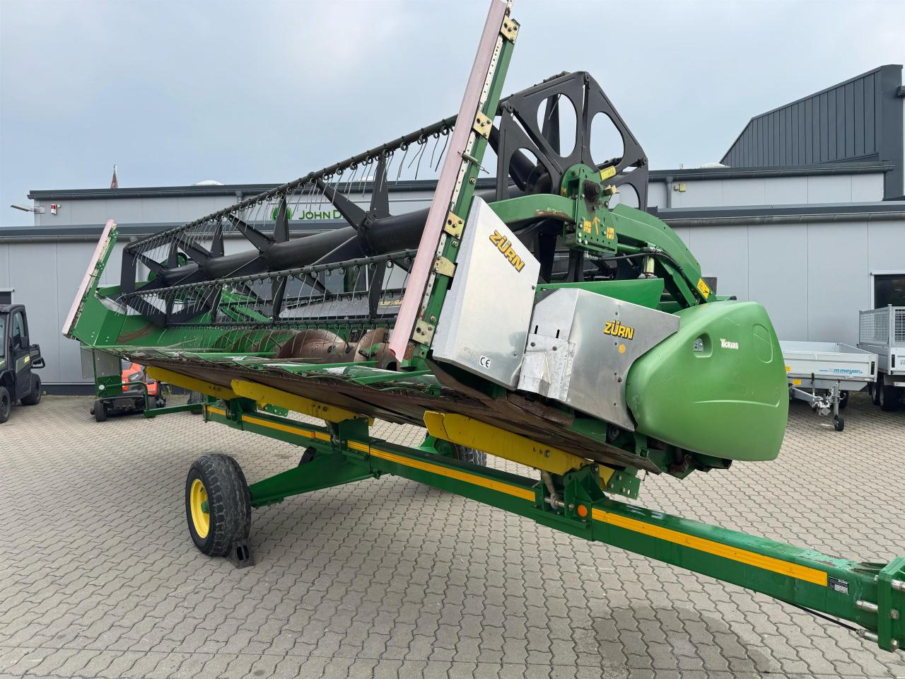 John Deere T560 HM Rear