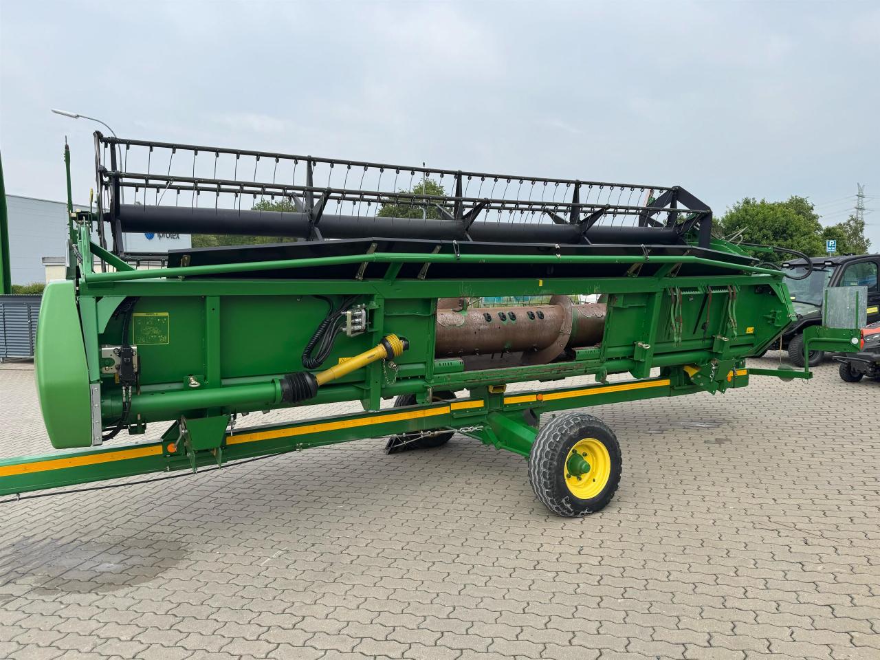 John Deere T560 HM Rear