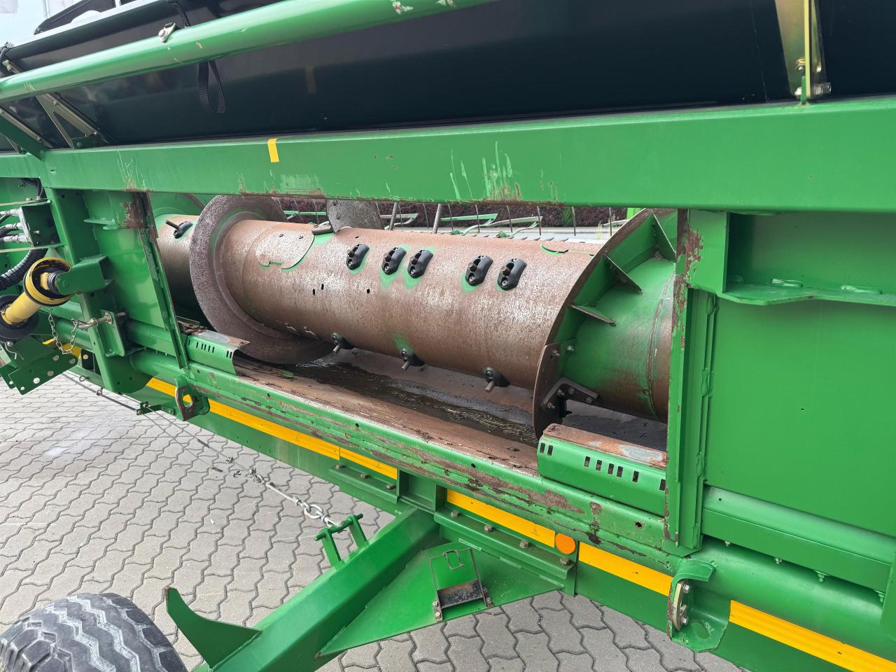 John Deere T560 HM Rear