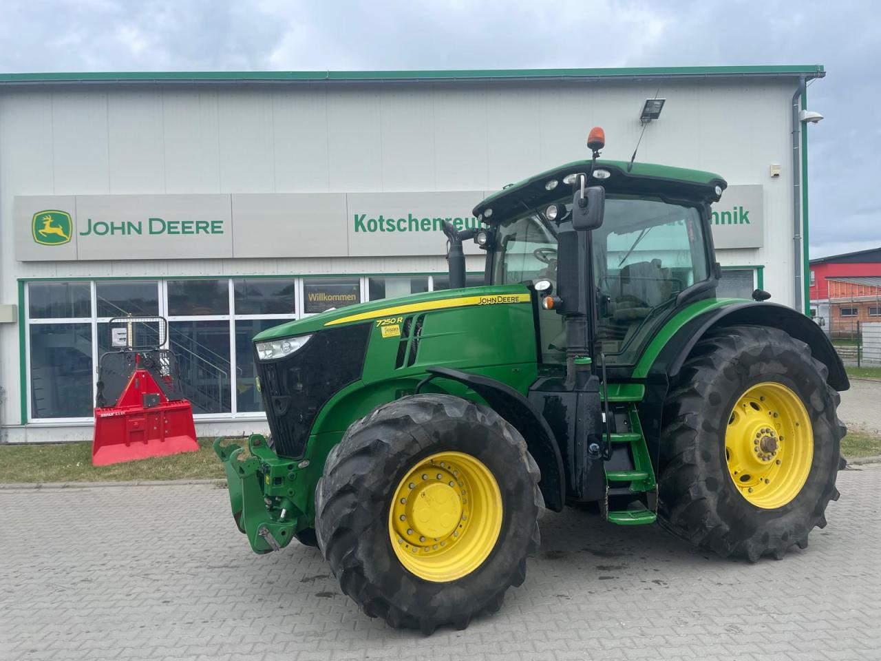 John Deere 7250R Above
