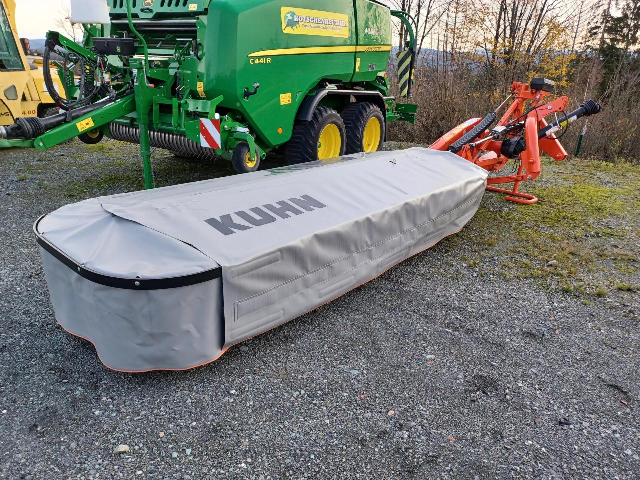 Kuhn GMD 355-FF Rear