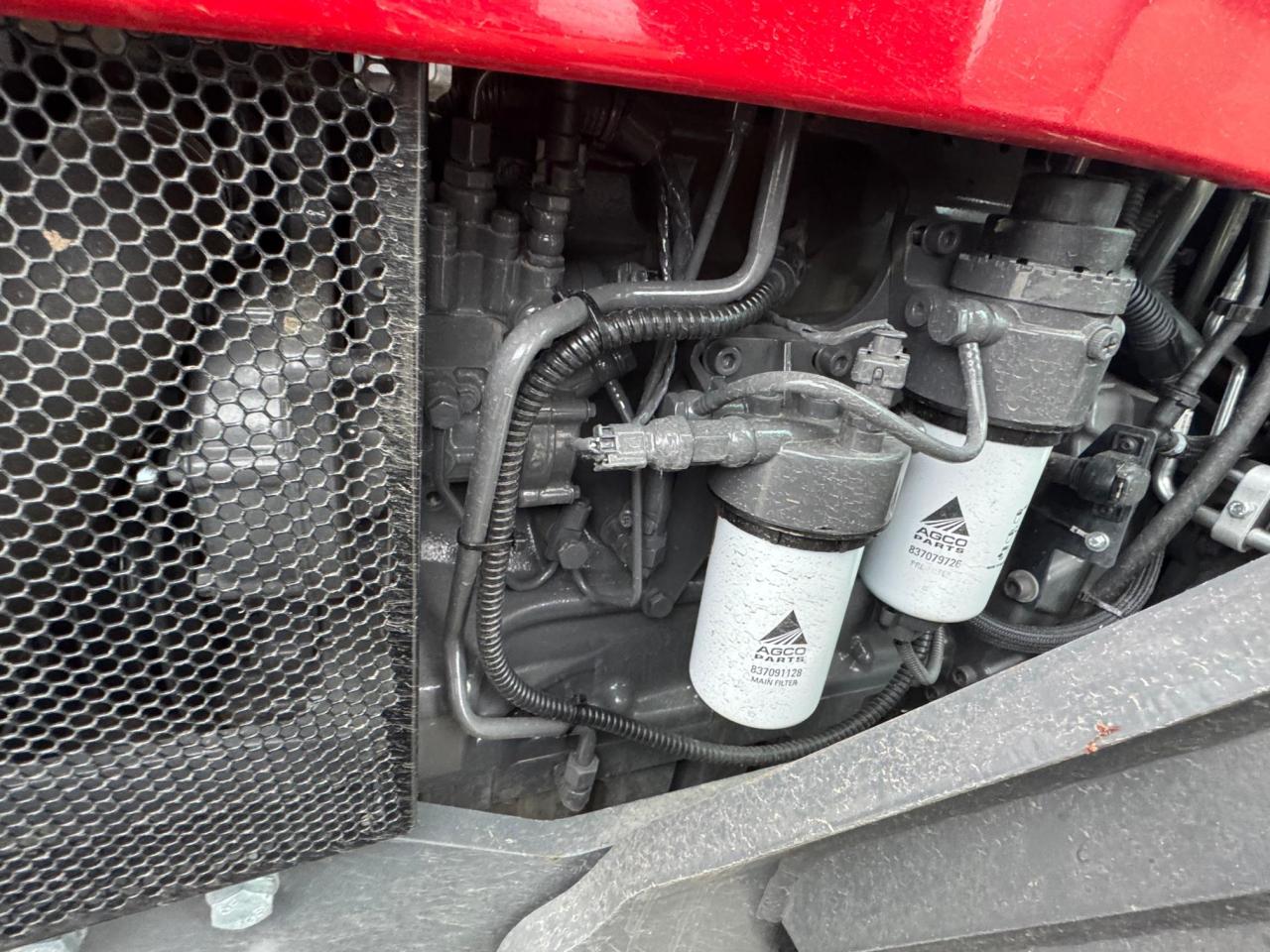 Massey Ferguson 5709M - Dyna 4 Rear