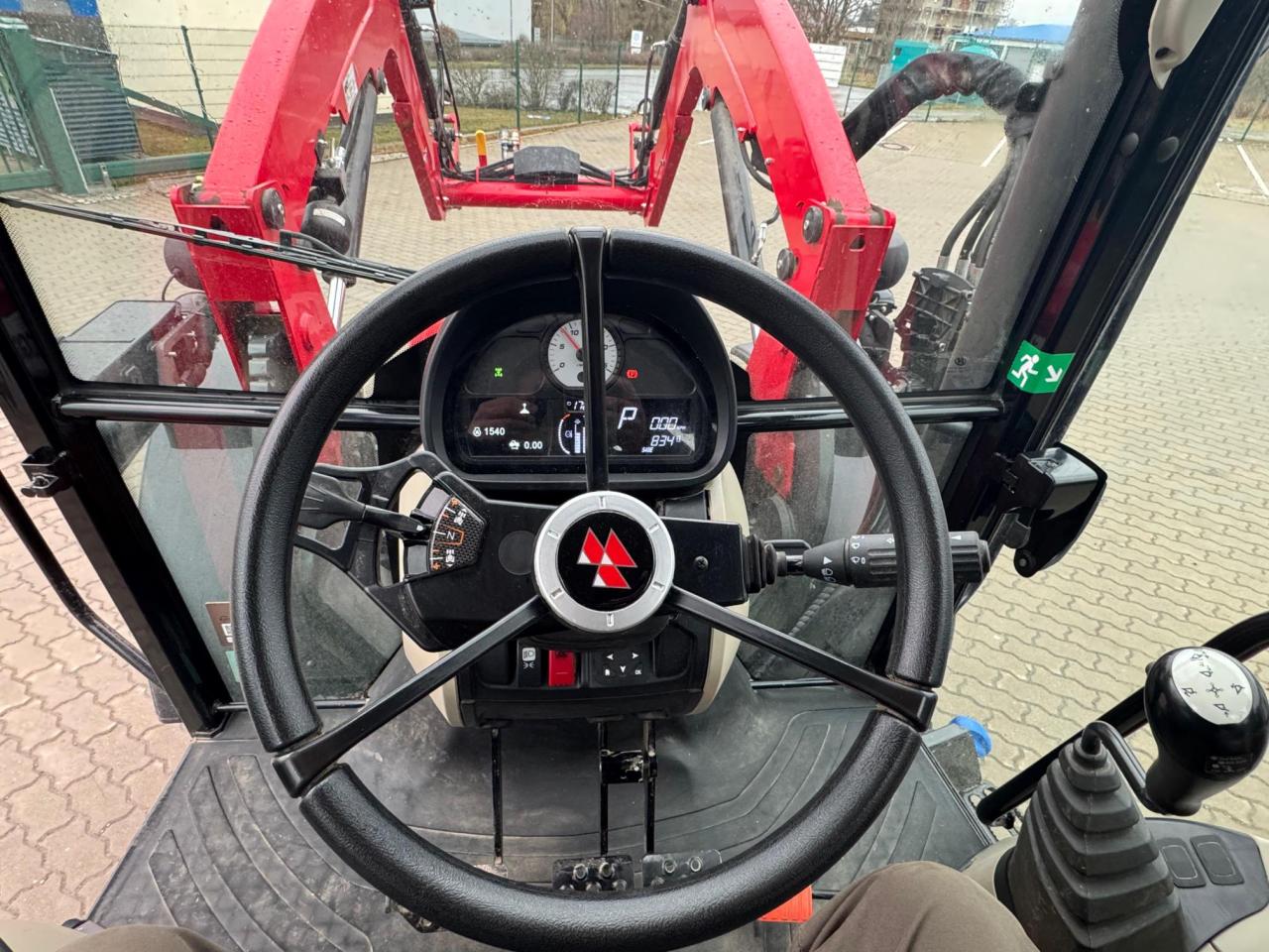 Massey Ferguson 5709M - Dyna 4 Rear