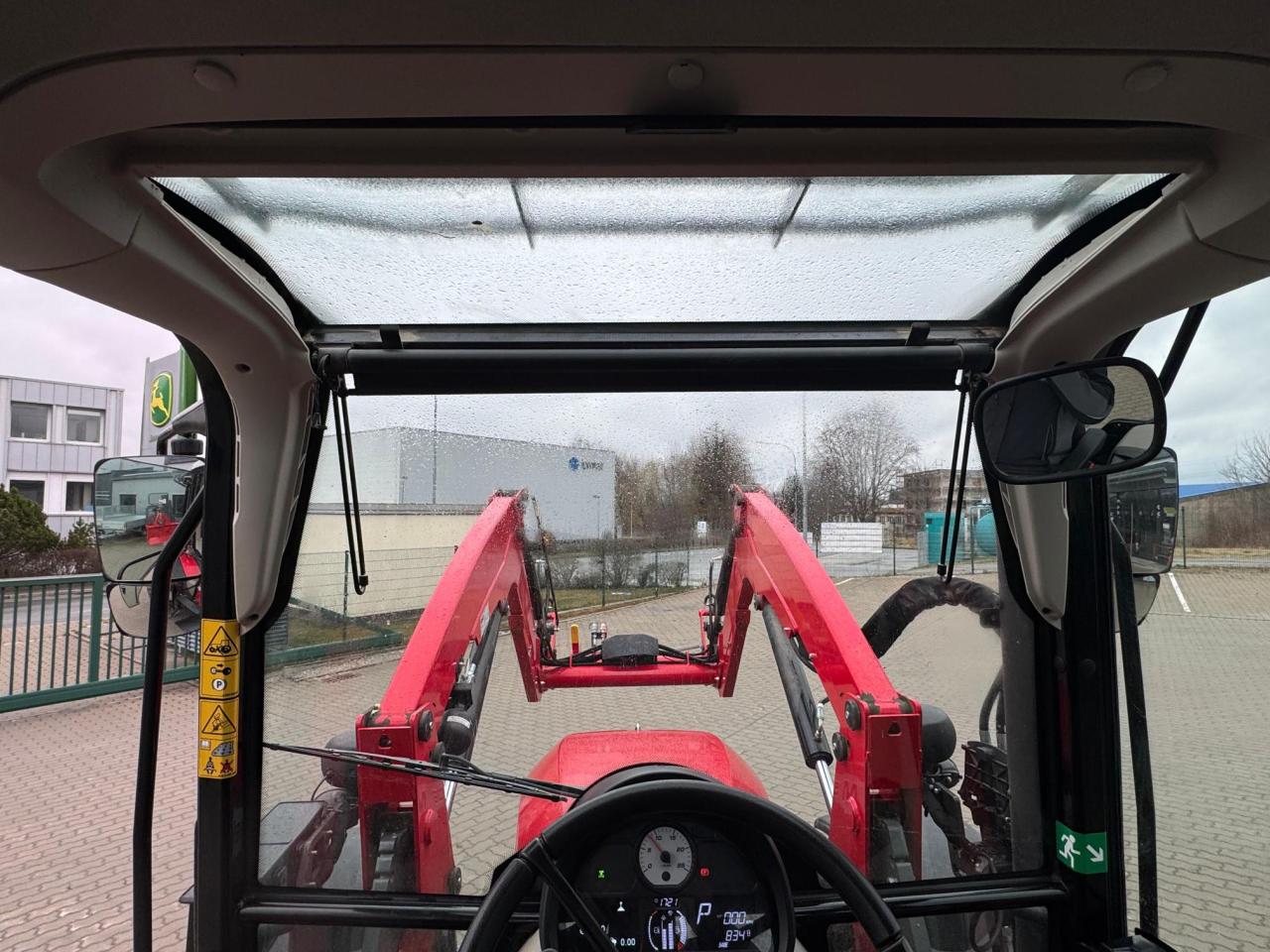 Massey Ferguson 5709M - Dyna 4 Rear