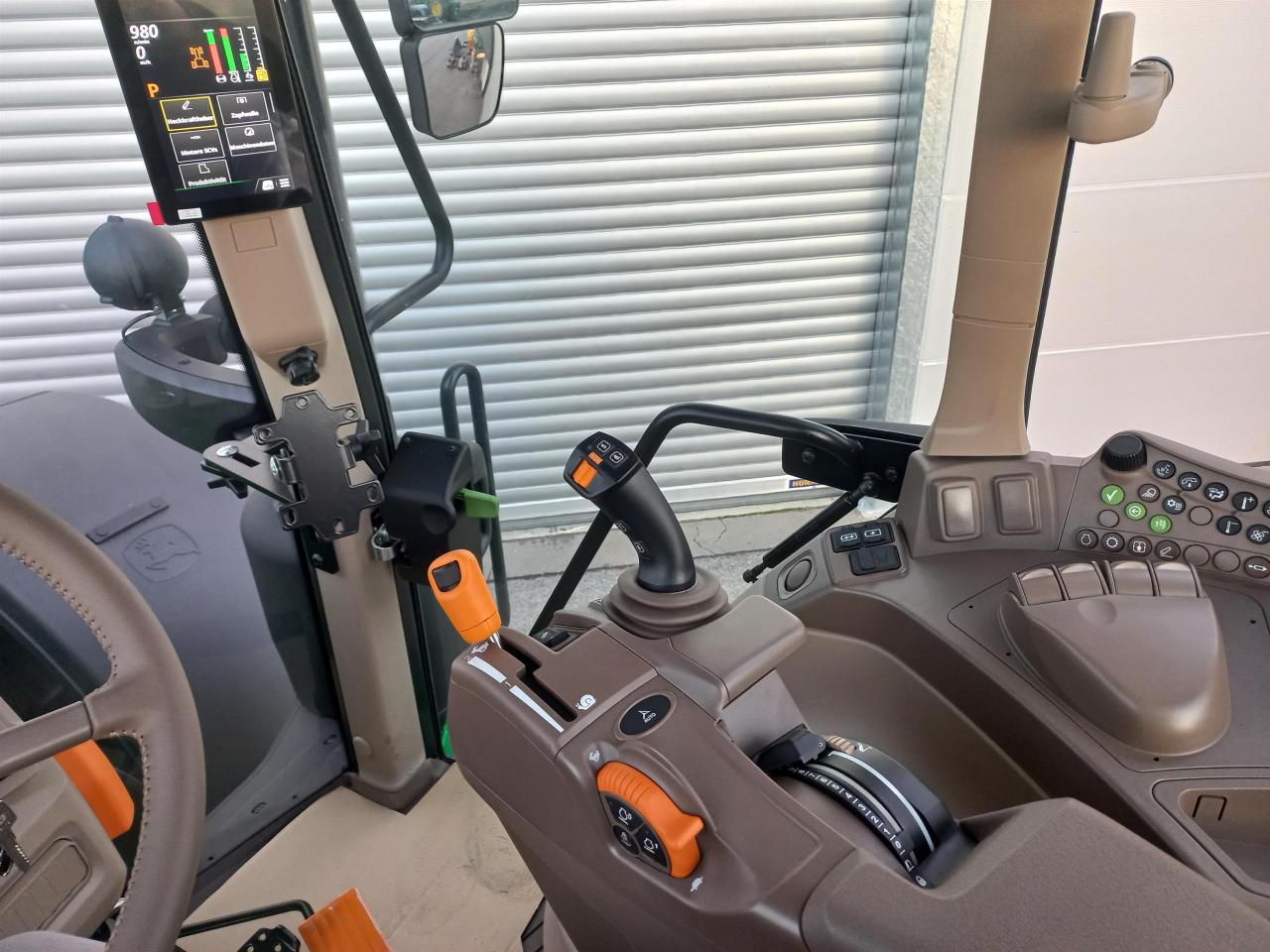 John Deere 6M 155 Rear