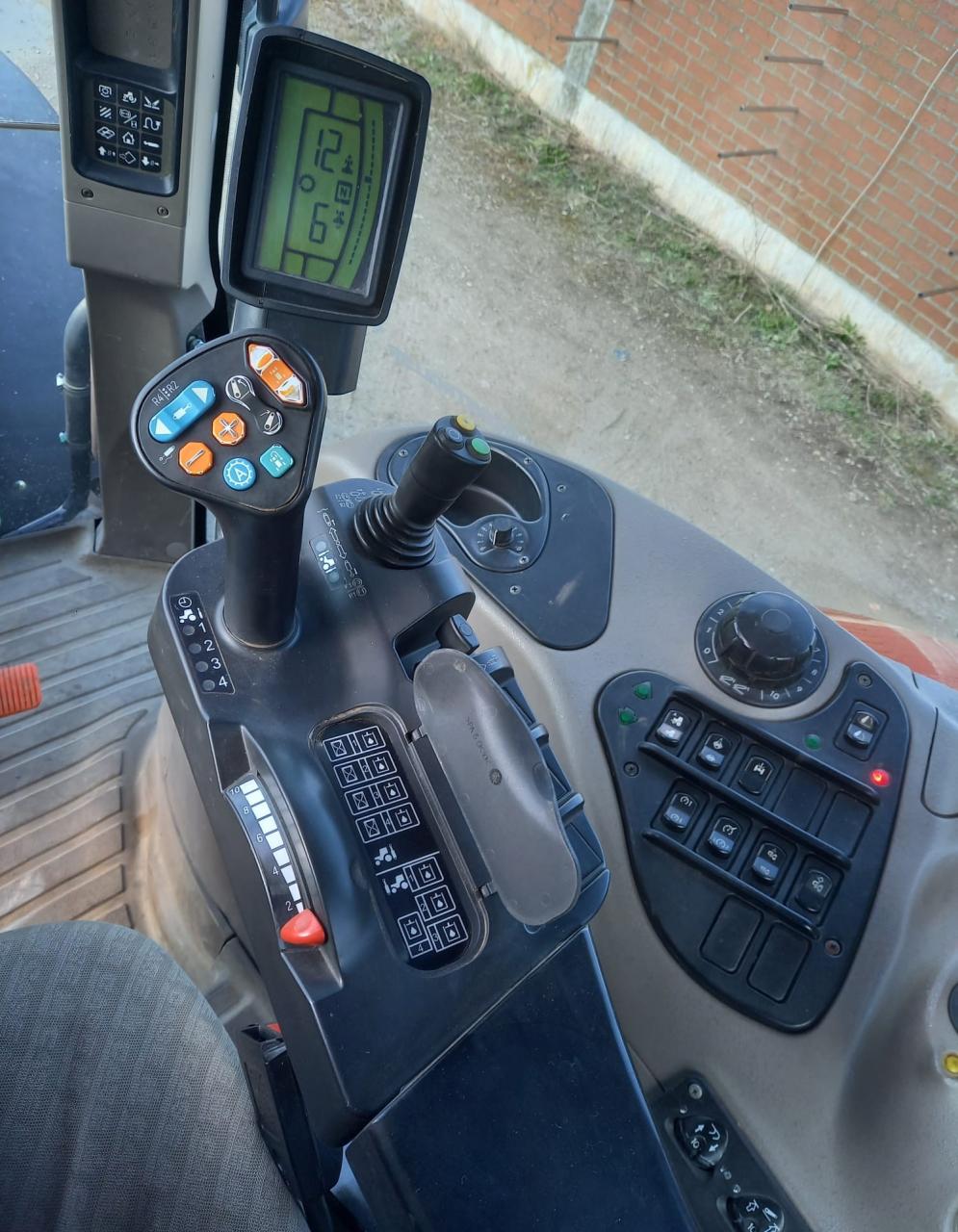 Case Puma 155 Rear