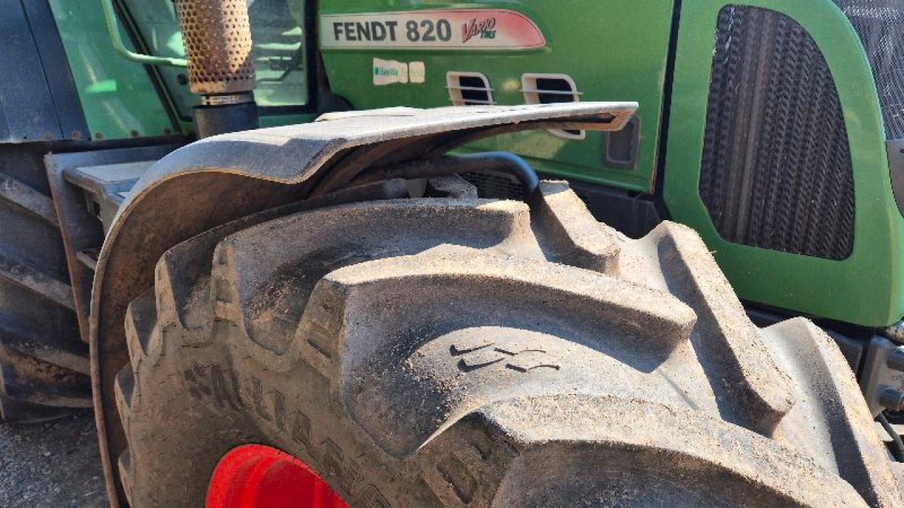 FENDT Vario 820 Above