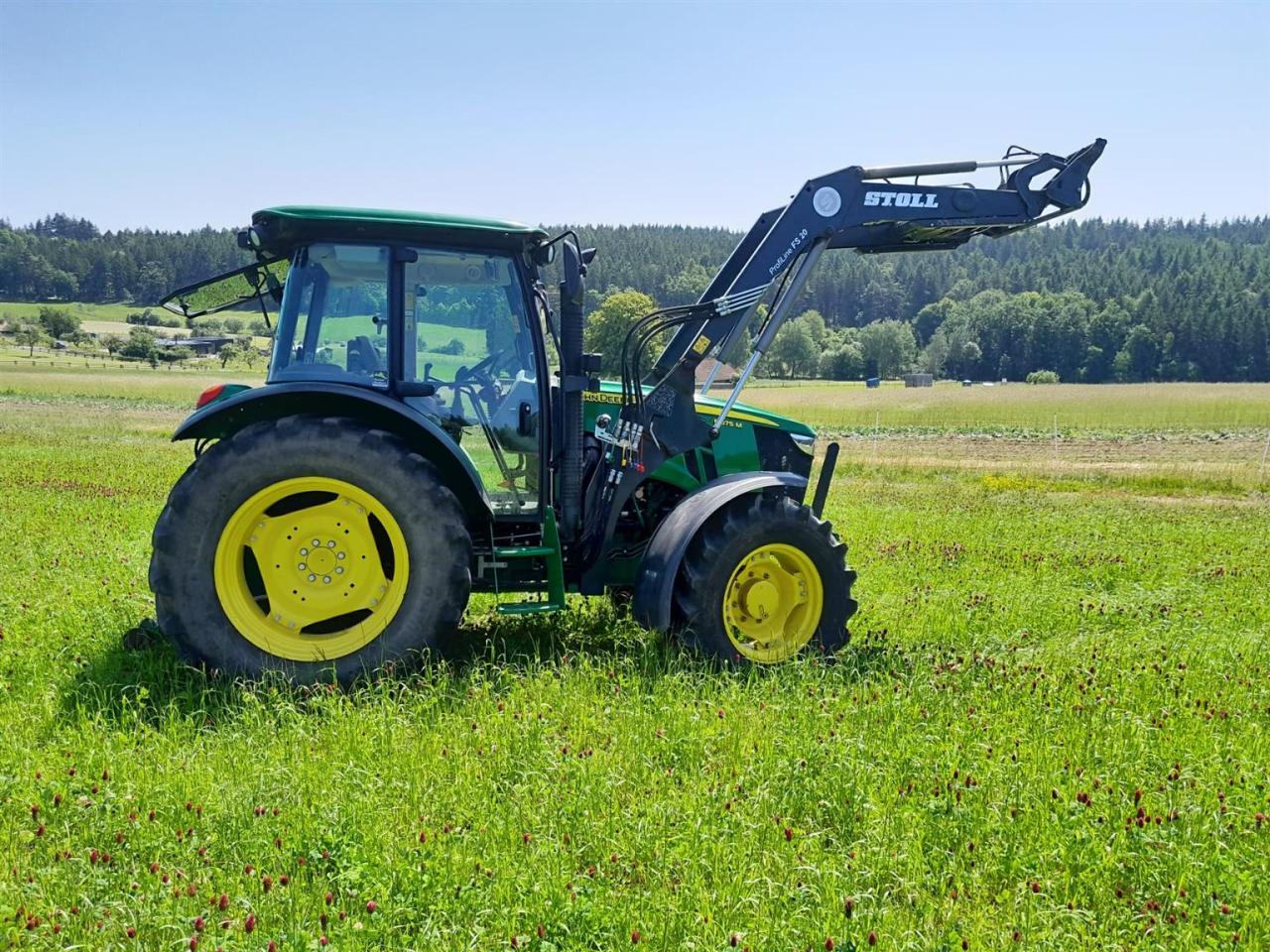 John Deere 5075M Rear