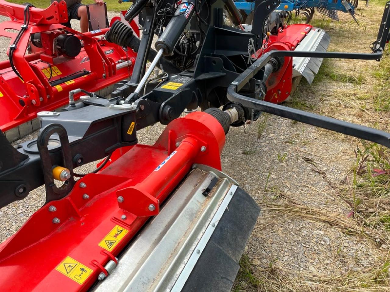Kuhn BP 8300 Rear