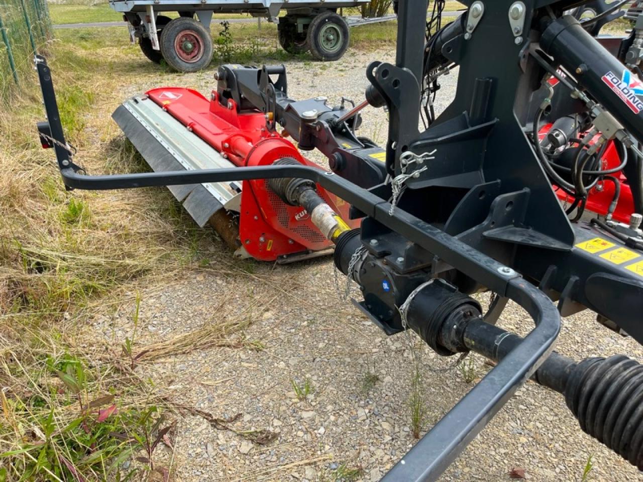 Kuhn BP 8300 Front
