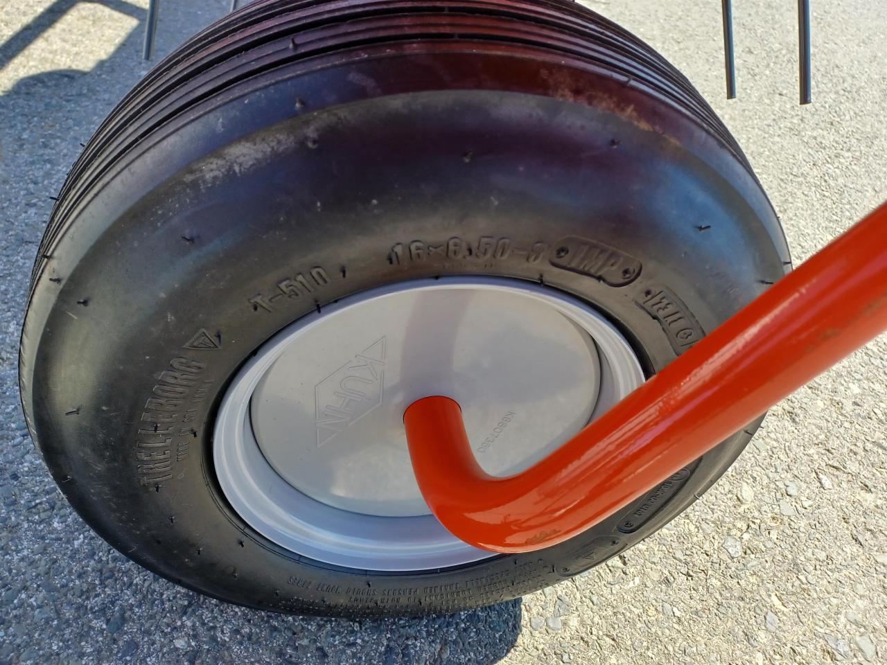 Kuhn GF 8703 Rear