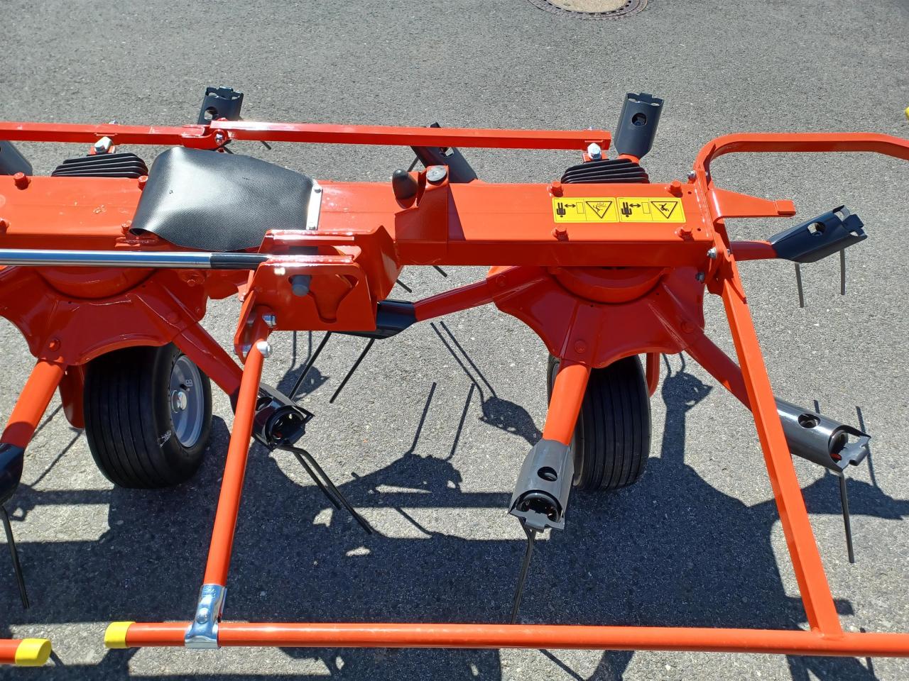 Kuhn GF 8703 Rear