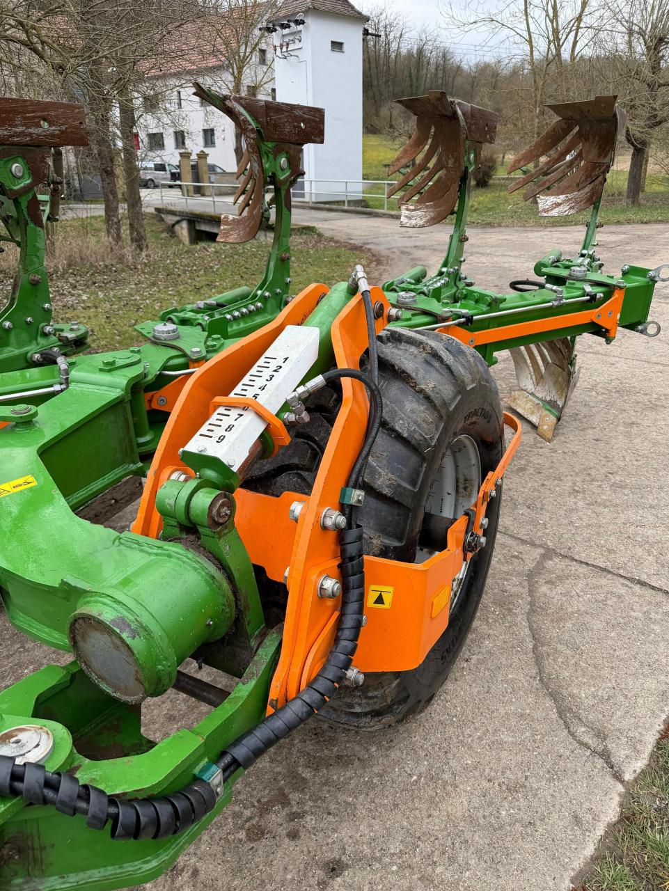 Amazone Tyrok 400 V 7+0 10 Above