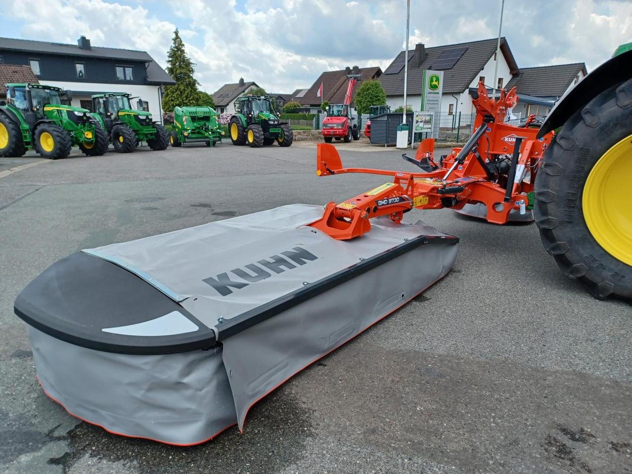 Kuhn GMD 8730-FF Rear