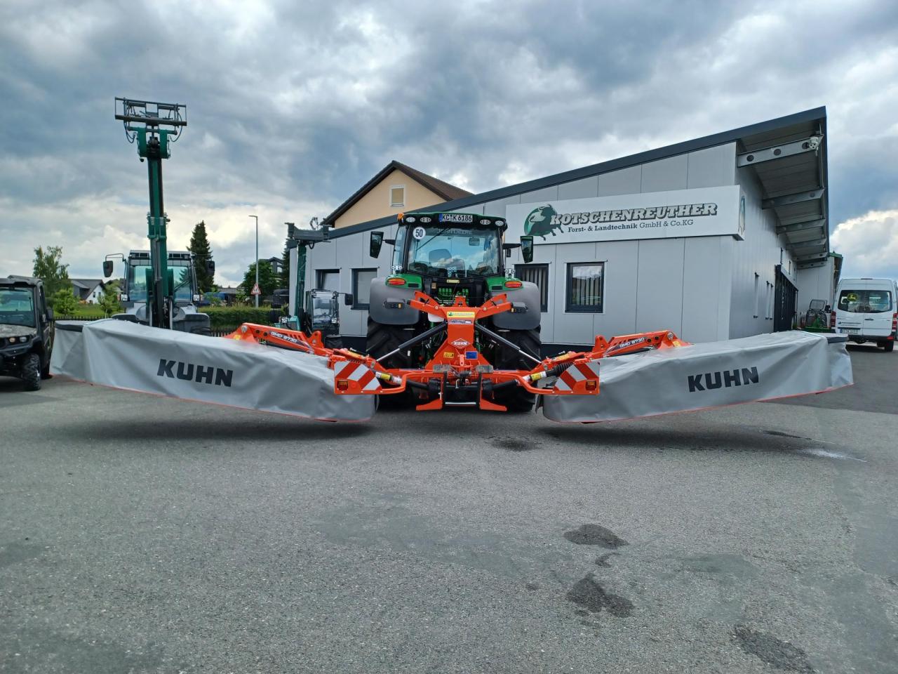 Kuhn GMD 8730-FF Rear