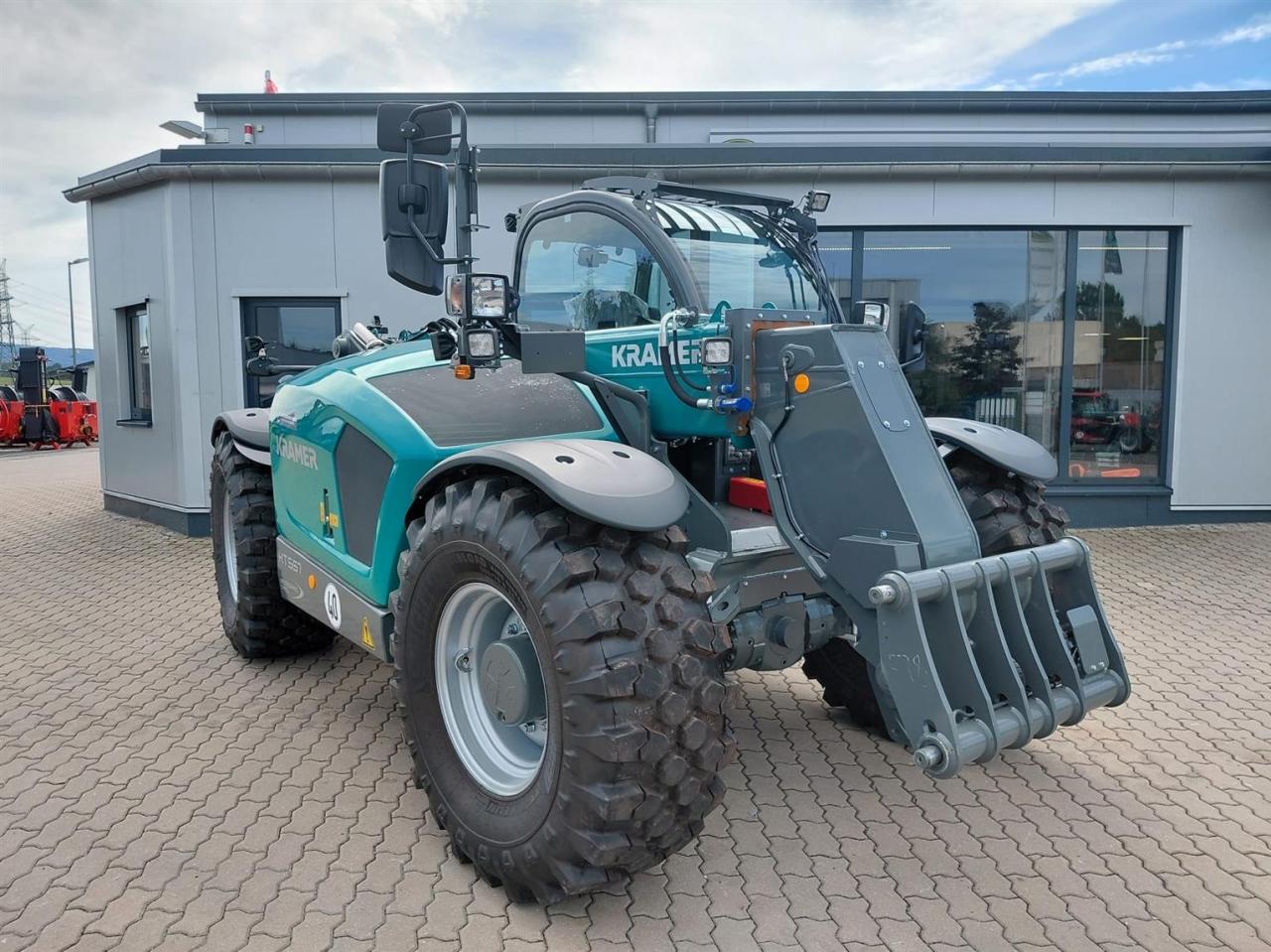Kramer KT557 Front