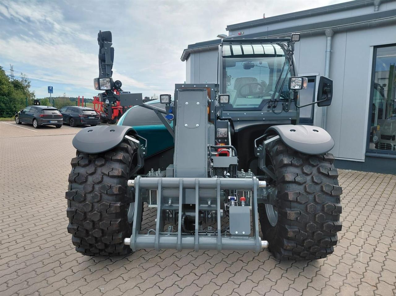 Kramer KT557 Rear
