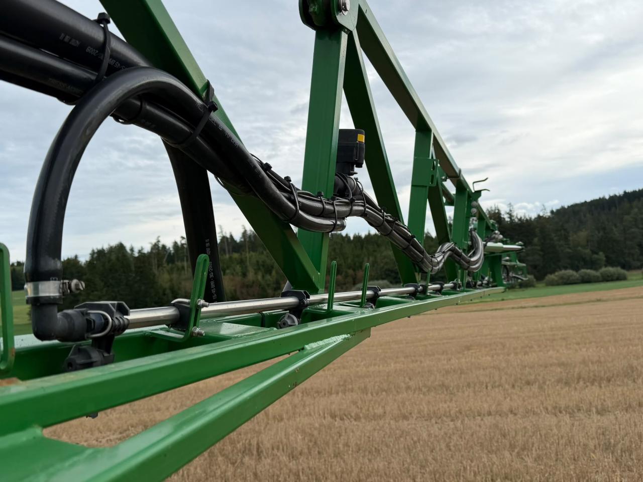 John Deere 732 Rear
