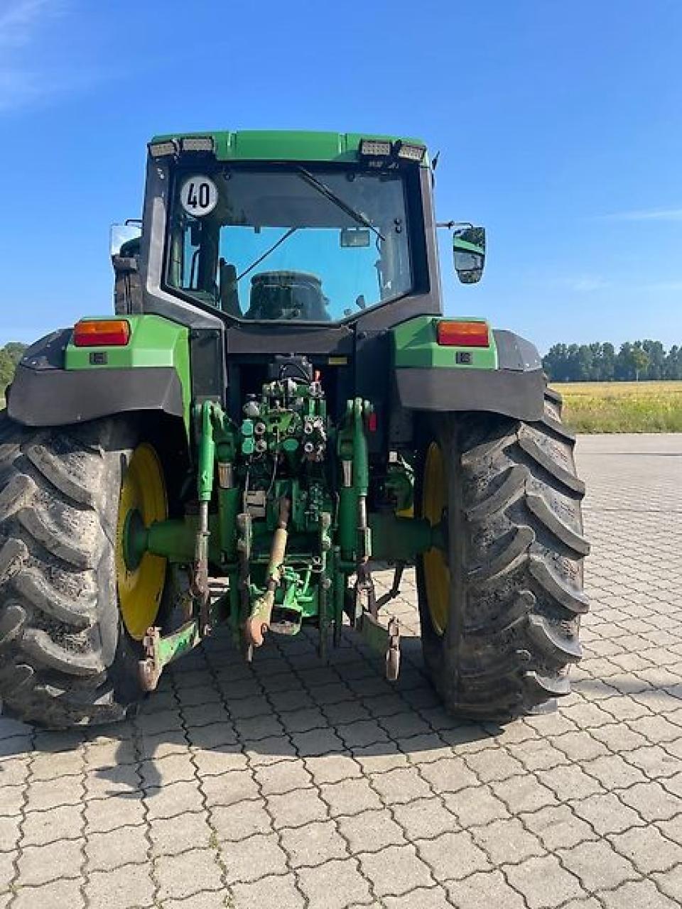 John Deere 6910 Front