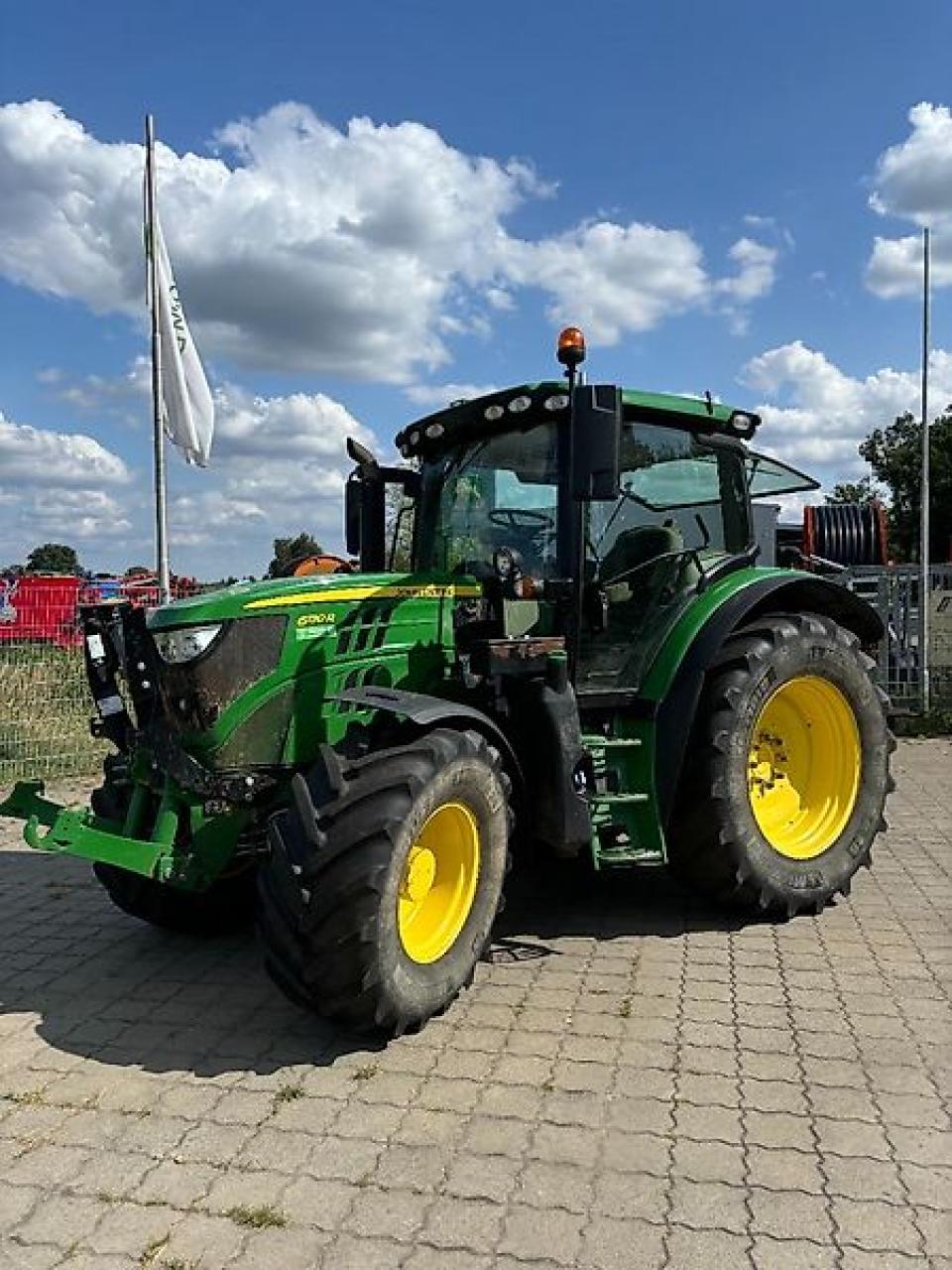 John Deere 6130R Front