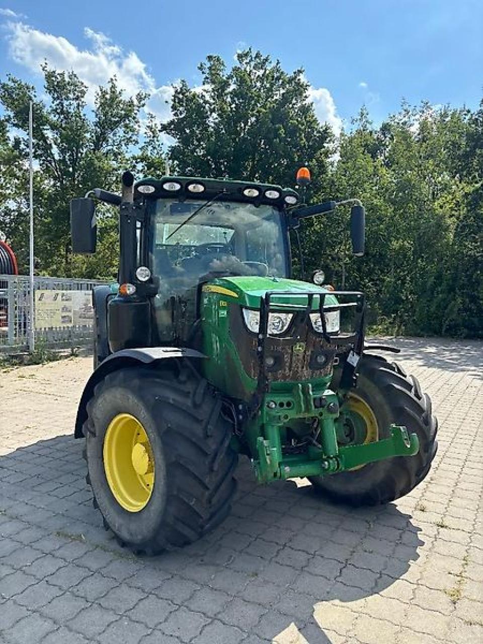 John Deere 6130R Inside