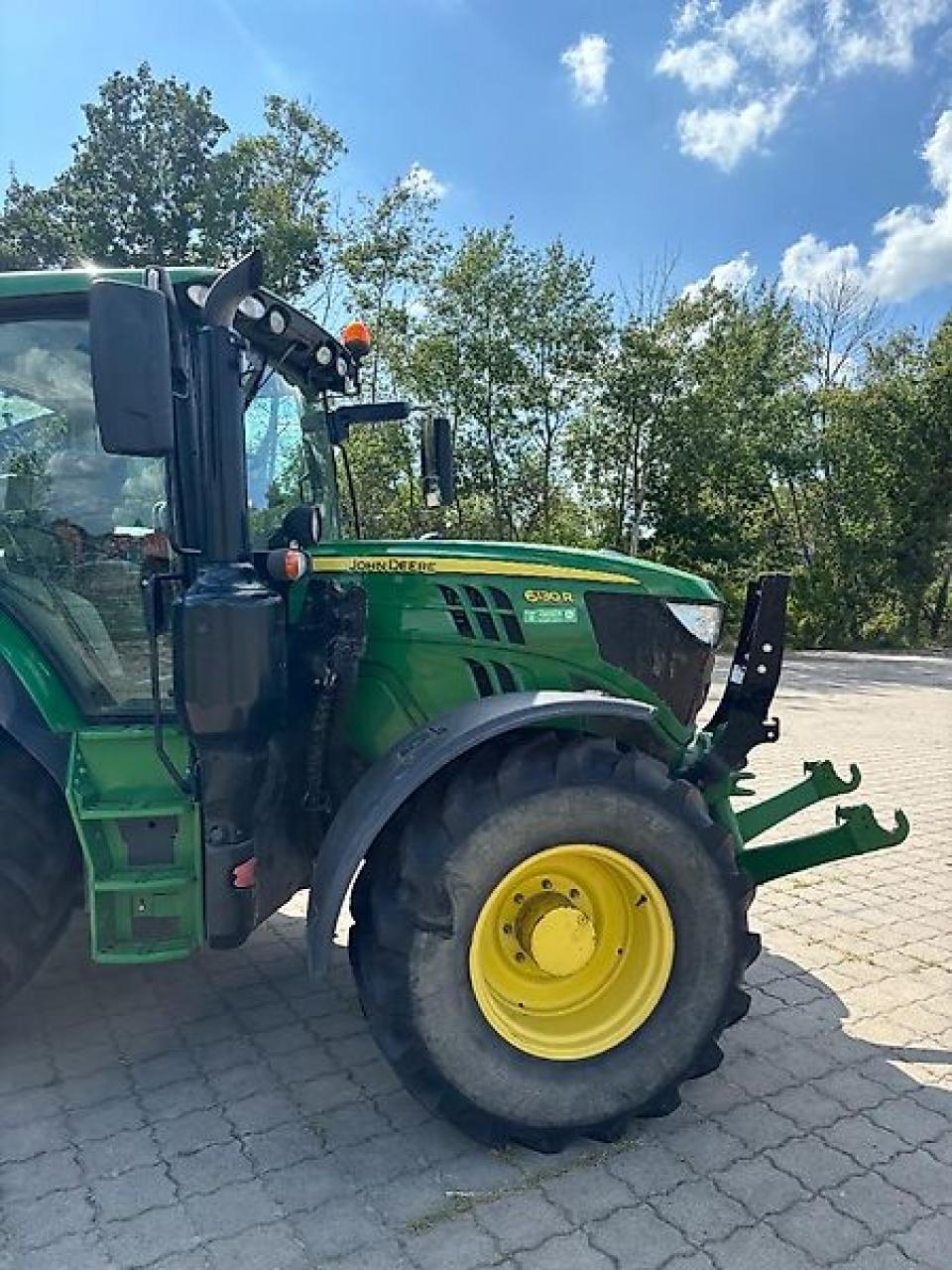 John Deere 6130R Front