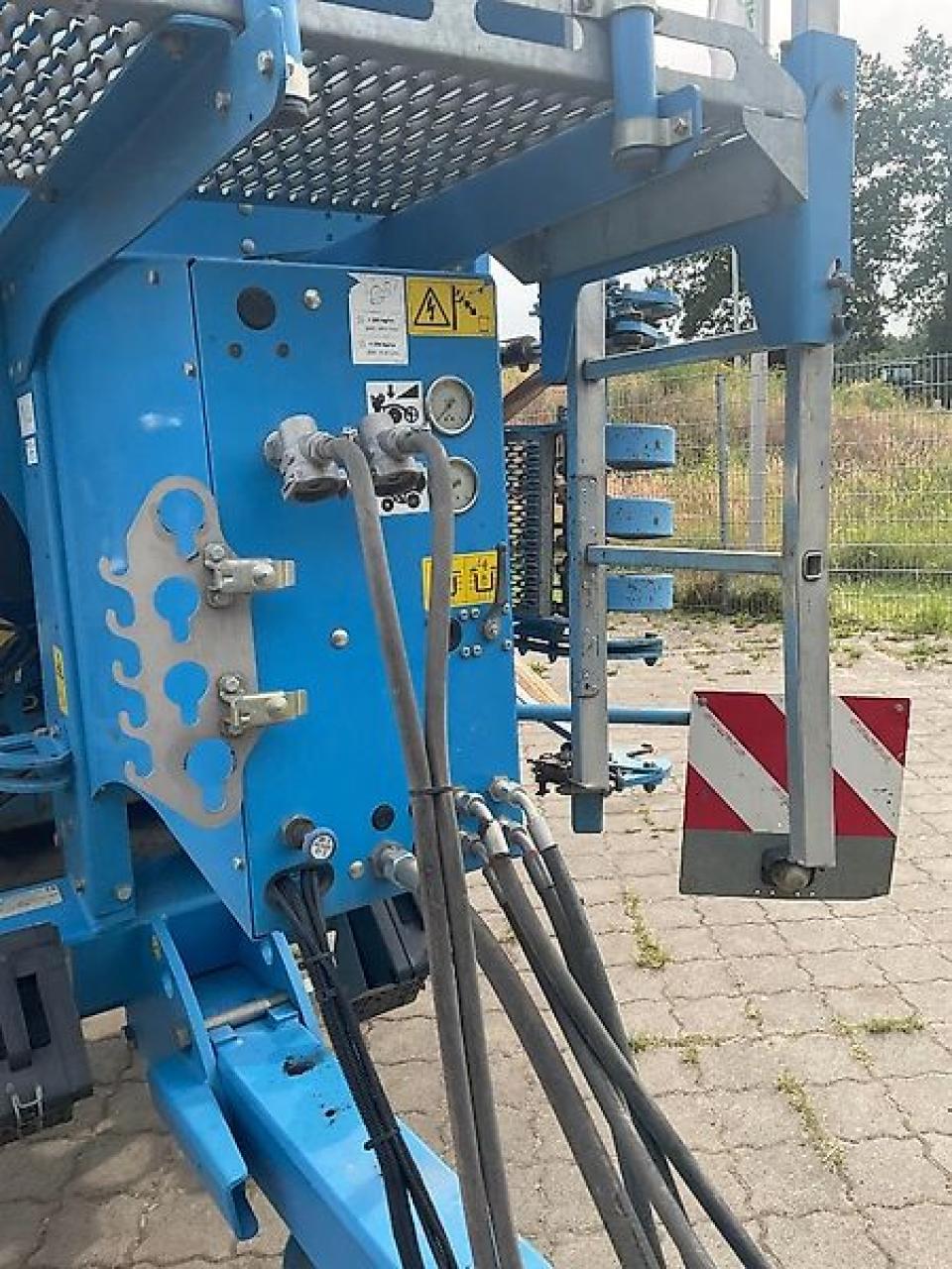 Lemken Compact Solitair 9 Rear