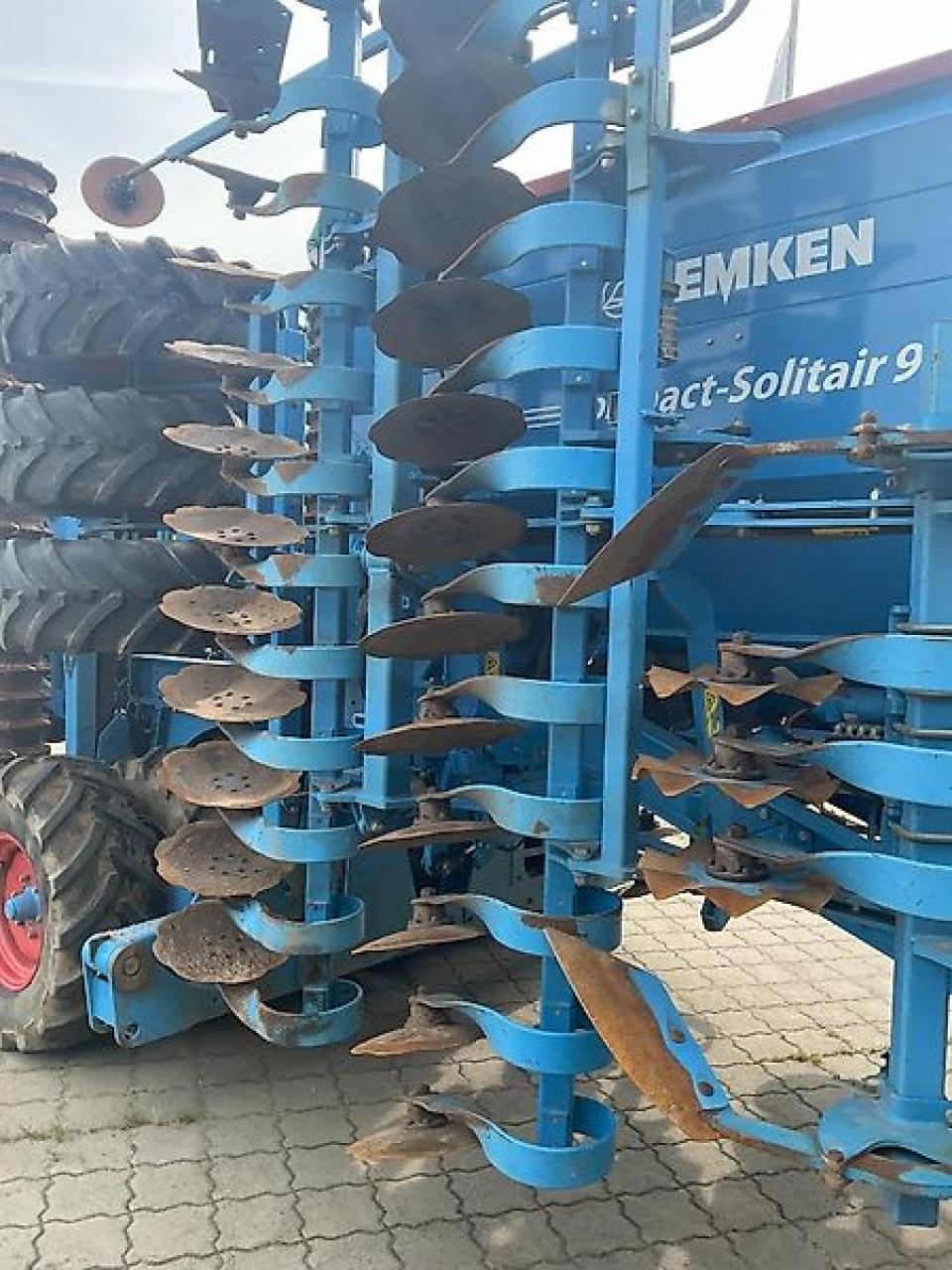 Lemken Compact Solitair 9 Left