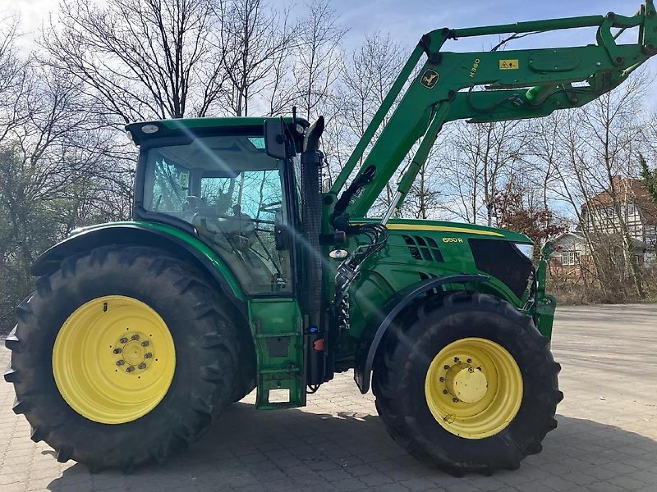 John Deere 6150R Left