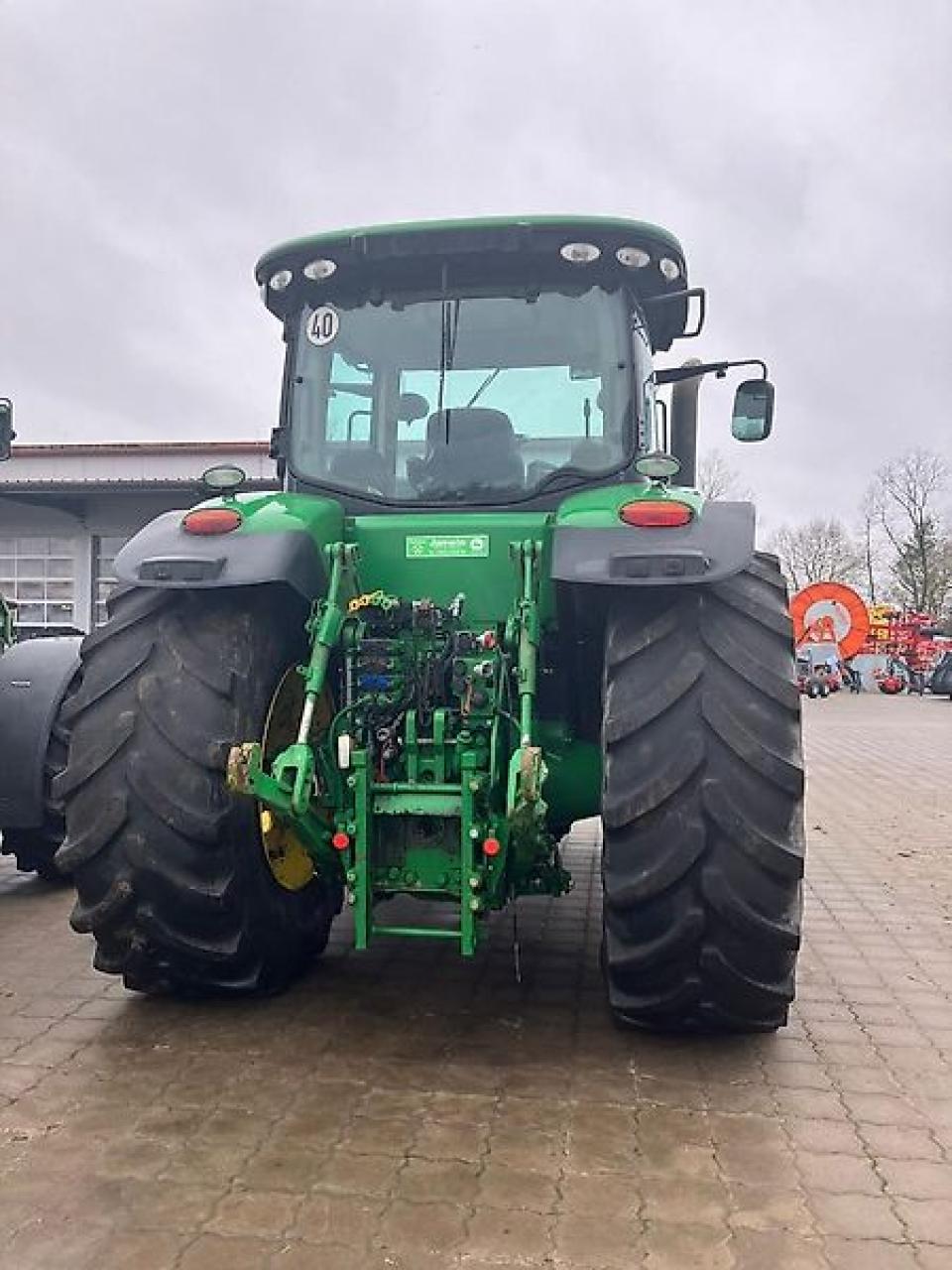 John Deere 7280R Left