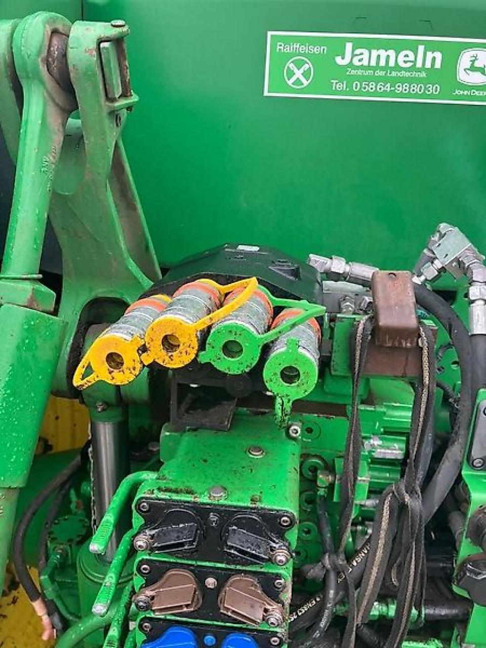 John Deere 7280R Above