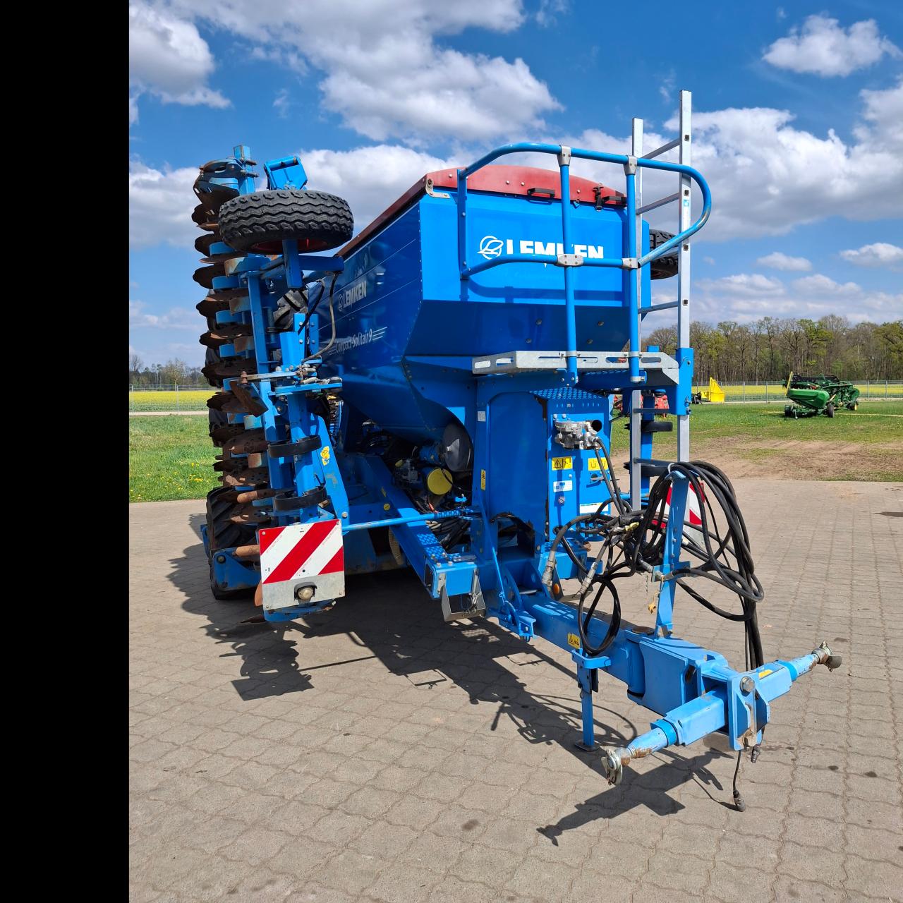 Lemken Compact Solitair  9/600KH Front