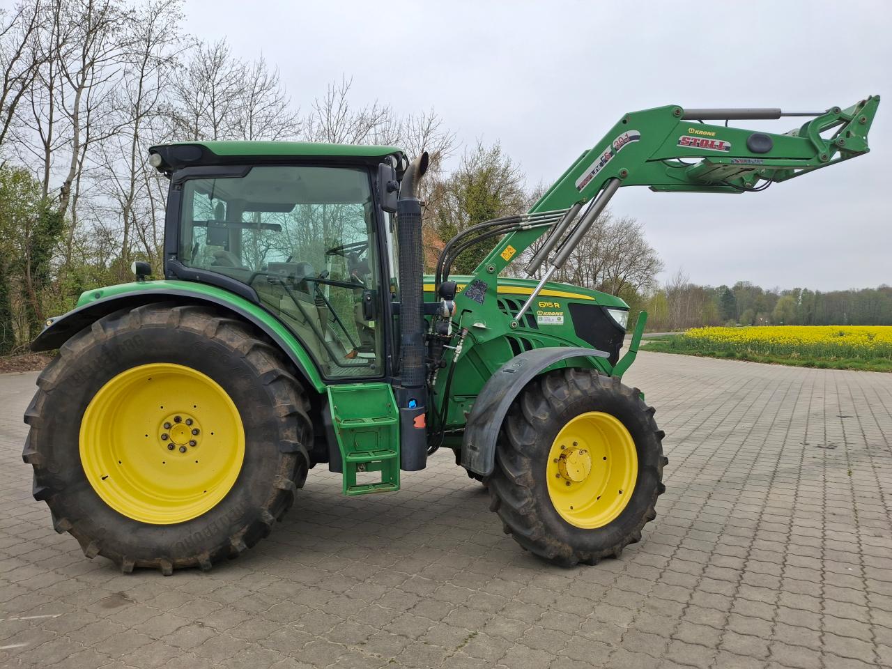 John Deere 6115 R Rear